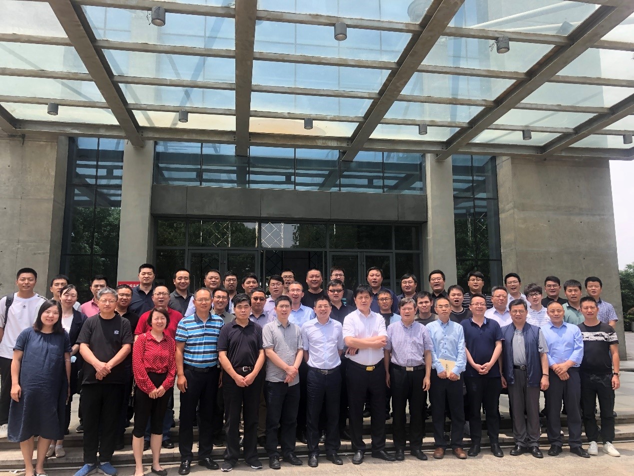 k8.com第十六次营销工作会议合影